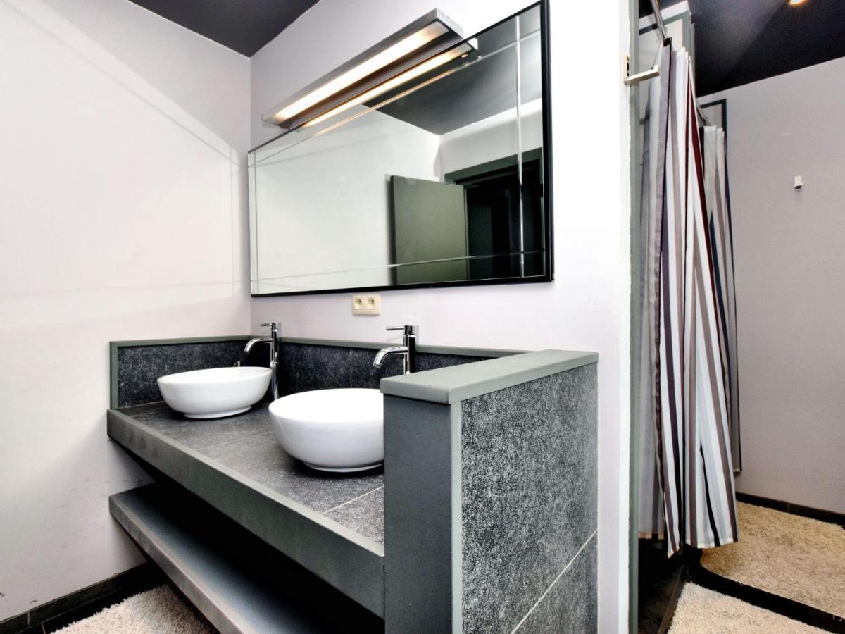 Beautiful Villa With Heated Outdoor Pool Manhay Esterno foto
