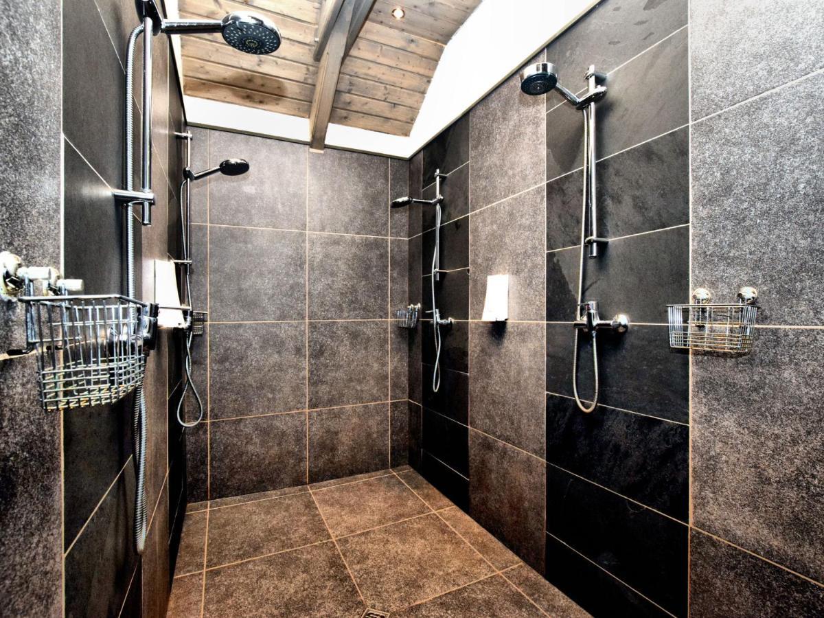 Beautiful Villa With Heated Outdoor Pool Manhay Esterno foto